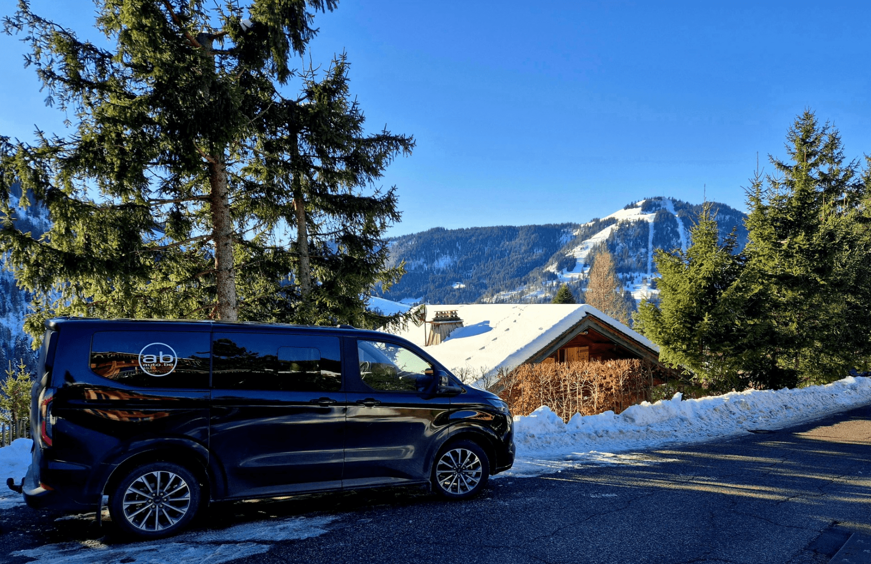 Huur uw luxe minibus en vertrek zorgeloos op vakantie