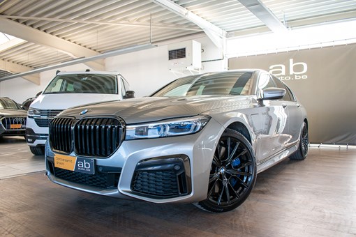 BMW 745