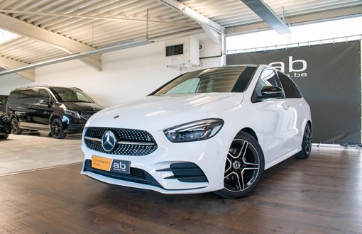 Mercedes-Benz B 180