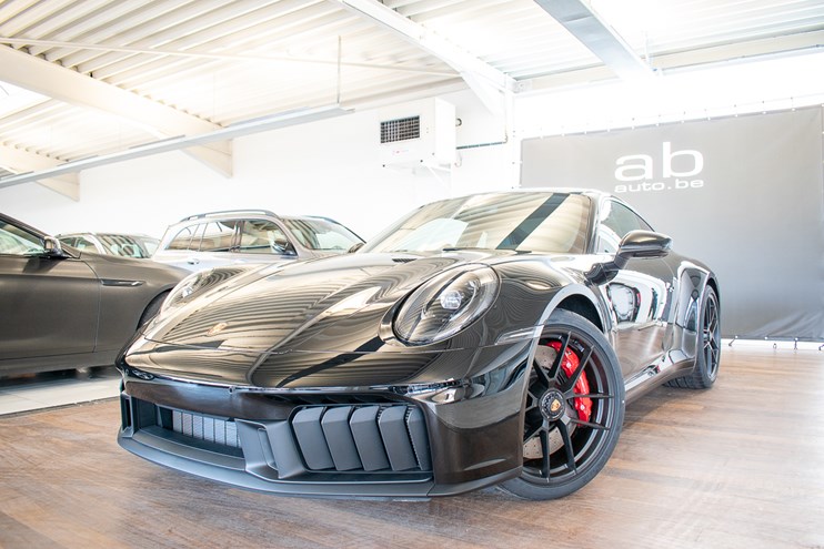 Porsche 992